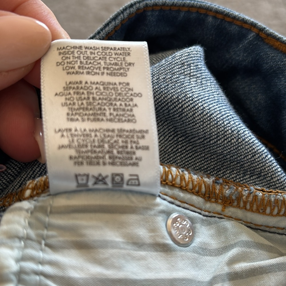 Cabi Slim Boyfriend Lightwash Blue Women's Jeans - Picture 10 of 13